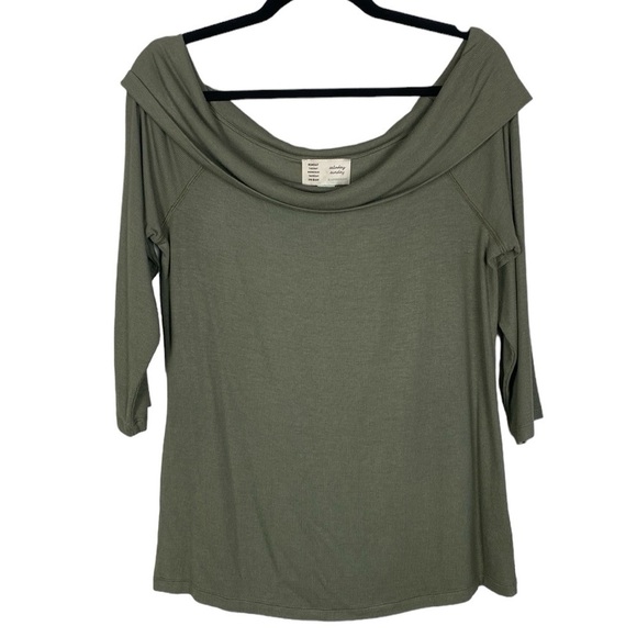 Anthropologie Tops - Anthropologie green wide neck top
